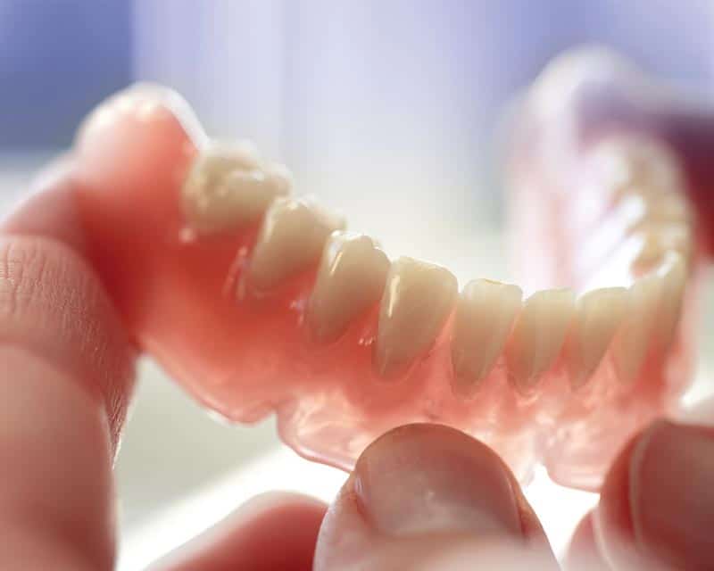 دندان مصنوعی 